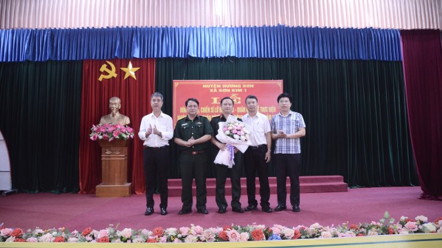 Lữ đoàn 283 - Quân khu 4 về hành quân dã ngoại làm công tác dân vận tại xã biên giới Sơn Kim 1